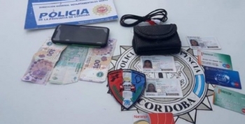 En un descuido le robó celular y la billetera a la médica que lo atendía