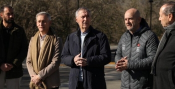 Carlos Paz: Schiaretti supervisó la pavimentación de la Costanera Interbalnearia