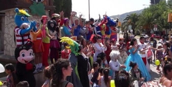 Los elencos infantiles que hacen temporada en Villa Carlos Paz se juntaron en el Cu cú