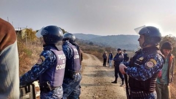 Denuncian fuerte represión policial en Cuesta Blanca