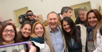 En Huerta Grande Schiaretti reconoció a docentes destacadas y valoró el sistema educativo