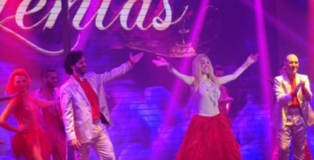 A sala llena debutó Genias...Las Mil y Una Fátima