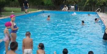 COMENZARON LAS CLASES EN LA ESCUELA DE VERANO MUNICIPAL DE HUERTA GRANDE