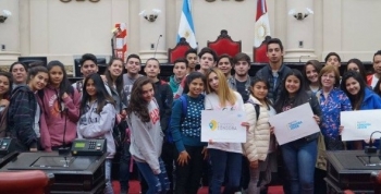 Alumnos del IPET 382 de las 400 Viviendas de Villa Carlos Paz visitaron la Legislatura 