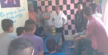 Jean Carlos visitó a los adolescentes del Complejo Esperanza