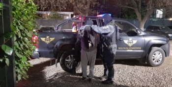 Pareja detenida por comercialización de estupefacientes en una verdulería de La Para