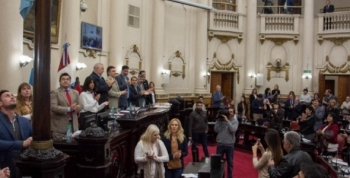 La Legislatura de Córdoba aprobó convenios con Renault y Nissan