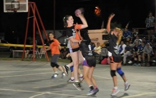 COMENZÓ LA COPA LEONES DE HANDBALL