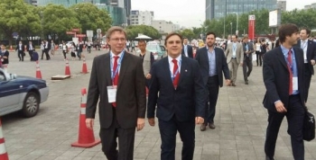 Llaryora participó de la jornada inaugural de la Feria Sial 2016 en China