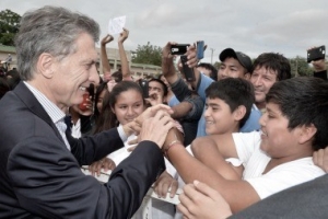El desafío que tenemos como Gobierno es estar cerca, afirmó Macri