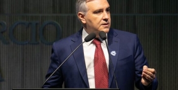 Martin Llaryora propone crear una policía municipal entrenada en el uso de armas no letales