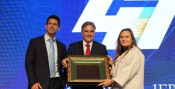 .En el aniversario de la Fundación Mediterránea, Llaryora reiteró su pedido de bajar las retencio