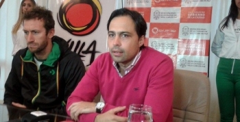 MEOLANS: CARLOS PAZ TIENE POSIBILIDADES QUE SURJAN NADADORES A NIVEL MUNDIAL