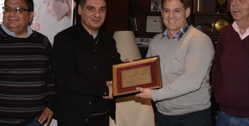 ASHOGA HOMENAJEÓ A LA FAMILIA METREBIÁN POR LOS MÁS DE VEINTE AÑOS DEL ABUELAZO