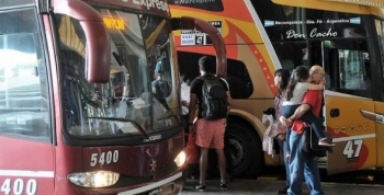 El Gobierno autorizó un aumento en los pasajes de micros de larga distancia