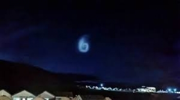 Ovni en espiral sobre Buriatia, Tuva y tres provincias de Mongolia
