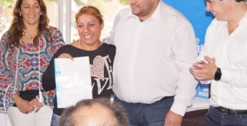 Entrega de 30 Créditos de Vida Digna en Huerta Grande.