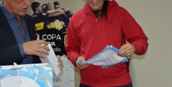 Nizetich volvió de Río y pasó por el Kempes