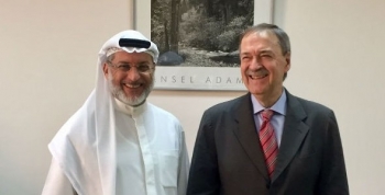 En Kuwait, Schiaretti gestiona financiamiento para cinco acueductos