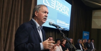 Se entregaron las primeras 500 Tarjetas Sociales a familias cordobesas