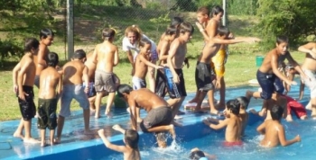 ESCUELAS DE VERANO MUNICIPALES EN CARLOS PAZ: COMIENZAN LAS INSCRIPCIONES
