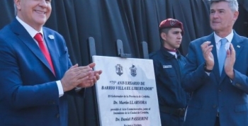 Llaryora y Passerini encabezaron el acto por el 75° aniversario de Villa El Libertador