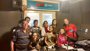Estudiantes del Bernardo D’Elia realizan su trabajo final en VillaNos Radio